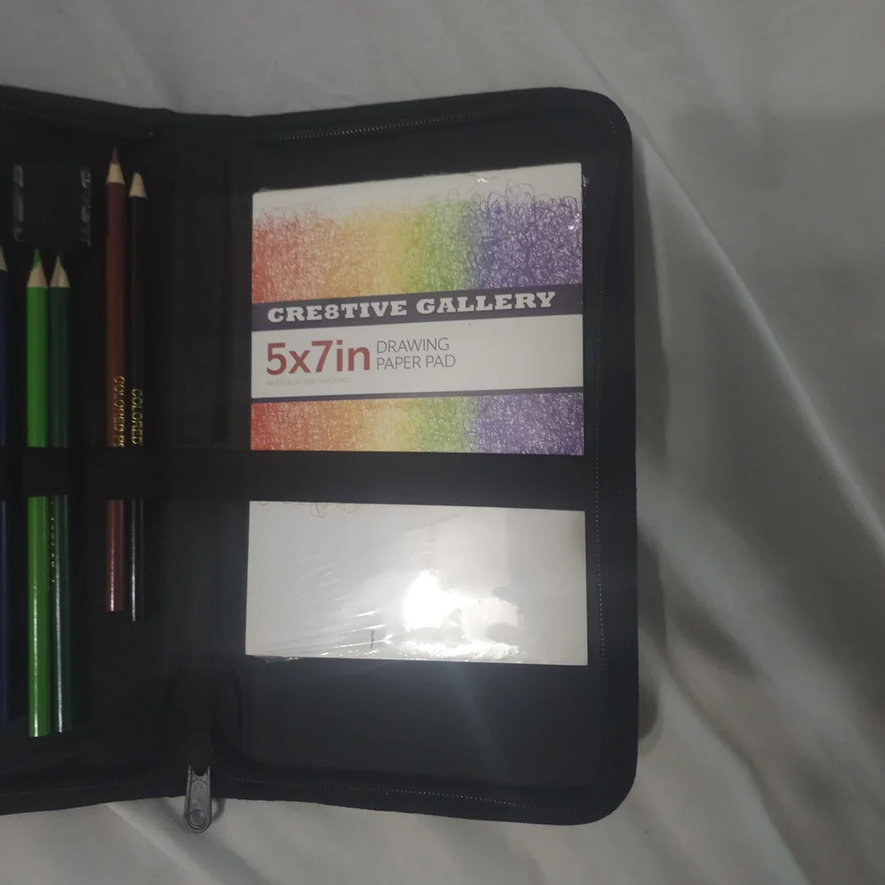 Creative Gallery Art Set with Colored Pencils